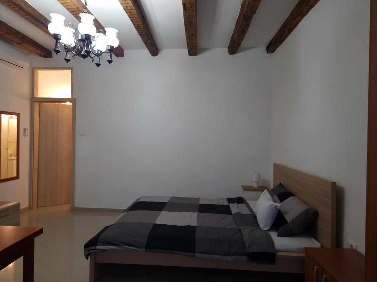Coco Apartment Rijeka Luaran gambar